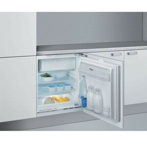 Whirlpool ARG 913 1 Beépíthető Egyajtós hűtőszekrény fagyasztóval, bútorlap nélkül